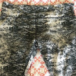 Athleta 7/8 yoga pants